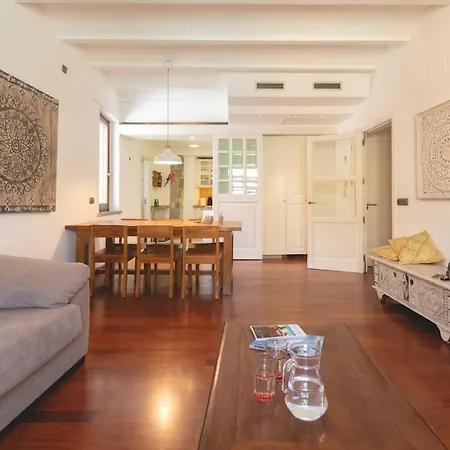 Bravissimo Mercaders 6 Apartment Girona