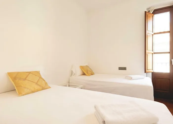 Bravissimo Mercaders 6 Apartment