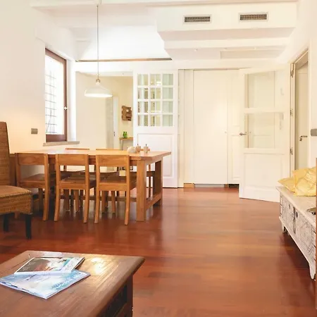 Апартаменты Bravissimo Mercaders 6