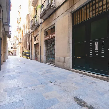 Bravissimo Mercaders 6 Апартаменты Жирона